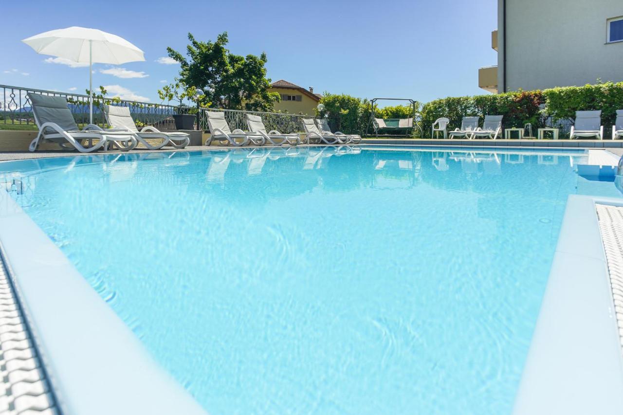 אפיאנו סולה סטרדה דל וינו Hotel Alexandres מראה חיצוני תמונה