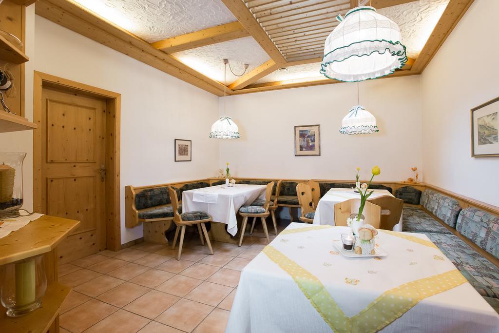 אפיאנו סולה סטרדה דל וינו Hotel Alexandres מראה חיצוני תמונה