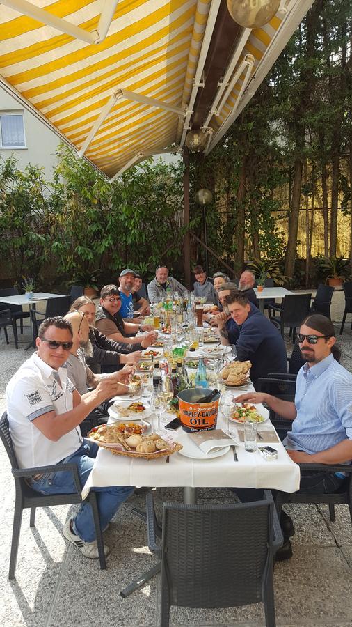 אפיאנו סולה סטרדה דל וינו Hotel Alexandres מראה חיצוני תמונה