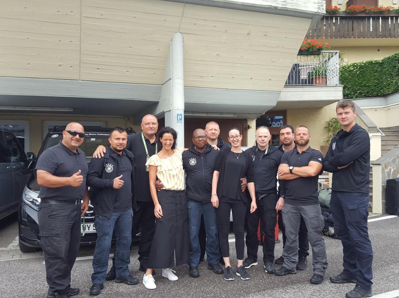 אפיאנו סולה סטרדה דל וינו Hotel Alexandres מראה חיצוני תמונה